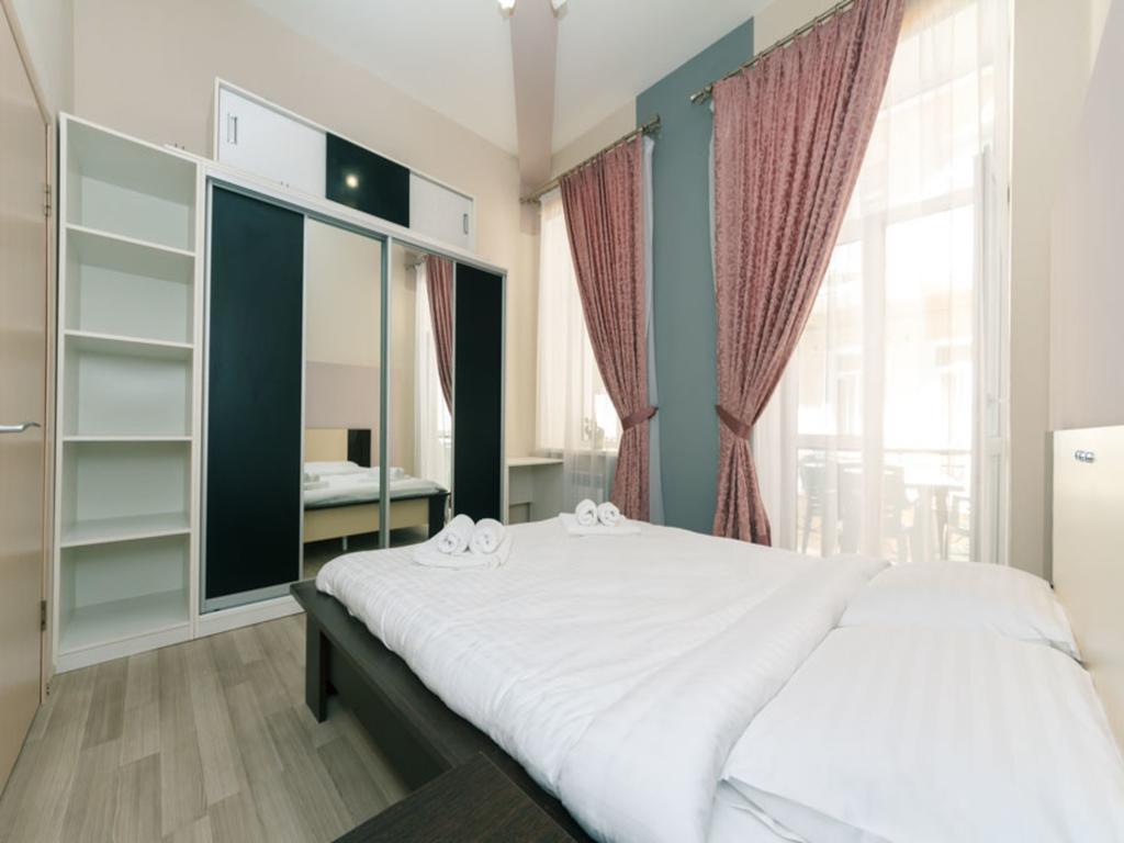 Apartment Near Olympic Stadium Киев Экстерьер фото
